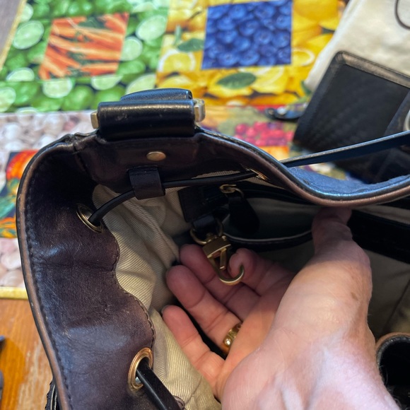 Previously loved Cole Haan drawstring bucket bag + wallet combo - Picture 8 of 14